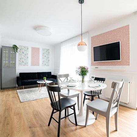Heaven Apartment In The Old Town With Private Parking Гданск Екстериор снимка