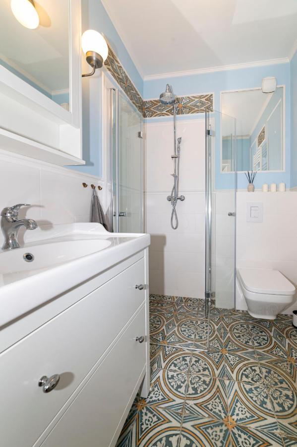 Heaven Apartment In The Old Town With Private Parking Гданск Екстериор снимка
